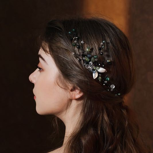 Retro wedding hair accessories