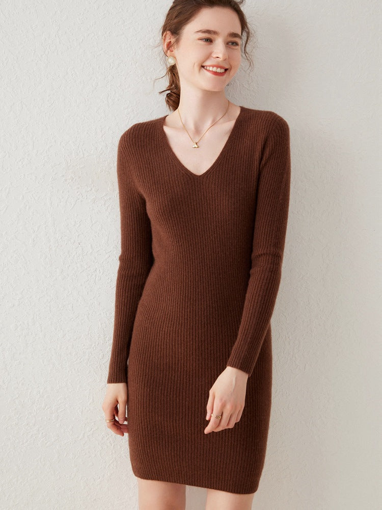 New cashmere women's V-neck dress for early autumn